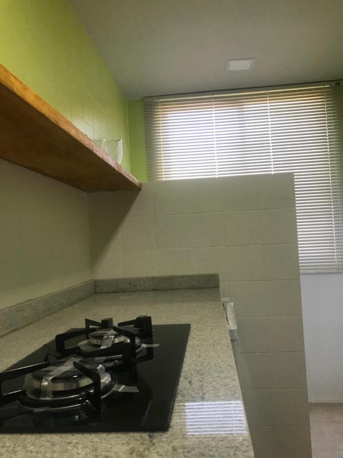 Loft Aconchegante No Centro De Macae, Wifi, Ar Condicionado E Cozinha Completa Apartment Bagian luar foto